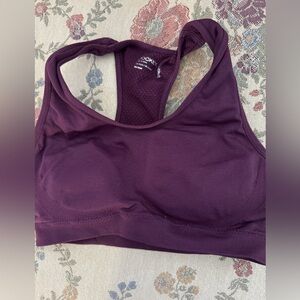 Women’s sports bra